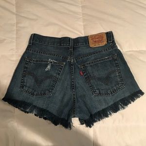 Hand made! Levi’s jeans>>shorts